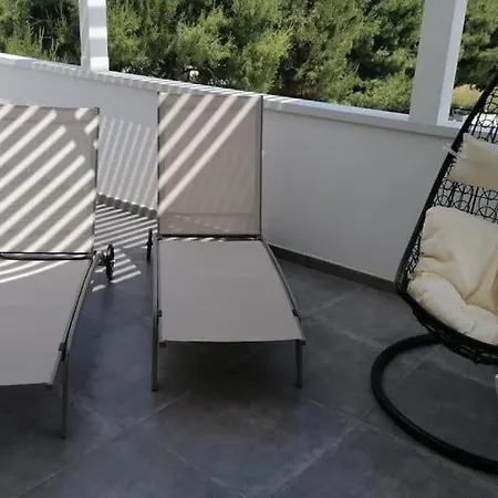 Lägenhet La Terrazza Di Gea A 100 Mt Dal Mare *